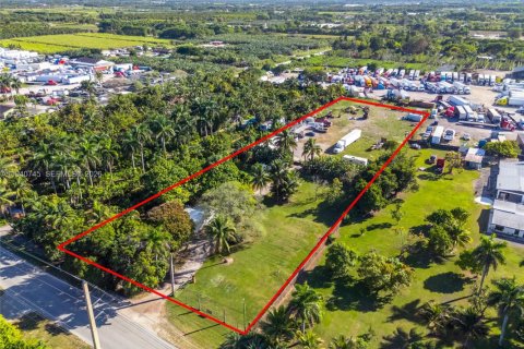 Дом в Майами, Флорида 2 спальни, 57.69м2 № 1997778