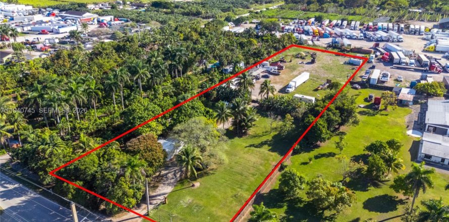 Дом в Майами, Флорида 2 спальни, 57.69м2 № 1997778