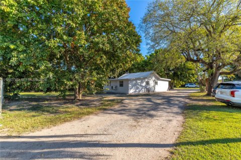 Купить виллу или дом в Майами, Флорида 2 спальни, 57.69м2, № 1997778 - фото 3