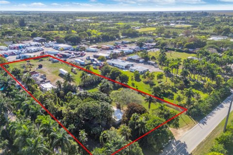 Купить виллу или дом в Майами, Флорида 2 спальни, 57.69м2, № 1997778 - фото 25