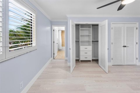 House in Pompano Beach, Florida 6 bedrooms, 350.43 sq.m. № 1954887 - photo 22