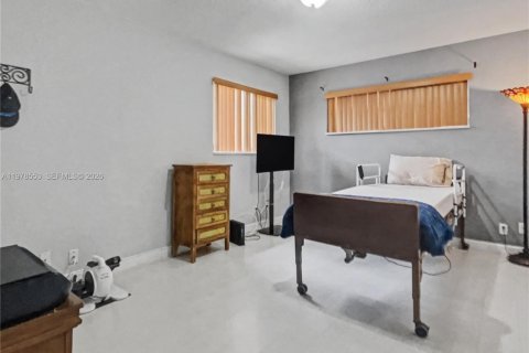 Купить виллу или дом в Маргит, Флорида 2 спальни, № 2043524 - фото 11