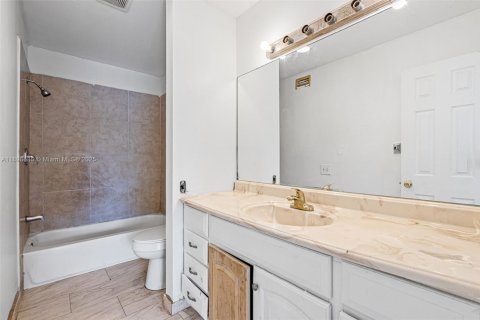 Купить таунхаус в Делрей-Бич, Флорида 4 спальни, 148.27м2, № 2012432 - фото 20