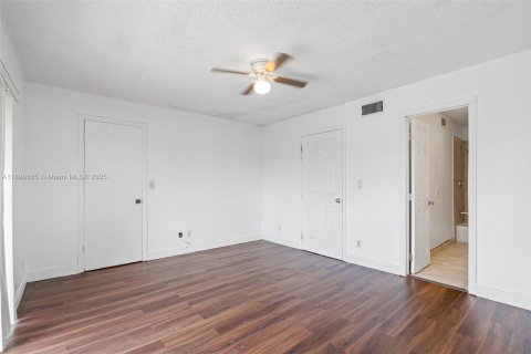 Купить таунхаус в Делрей-Бич, Флорида 4 спальни, 148.27м2, № 2012432 - фото 19