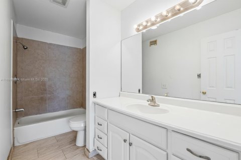 Купить таунхаус в Делрей-Бич, Флорида 4 спальни, 148.27м2, № 2012432 - фото 21