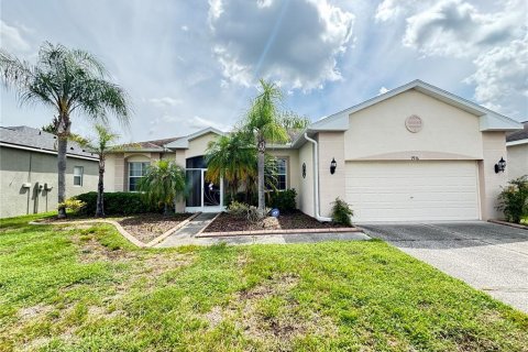House in San Antonio, Florida 3 bedrooms, 164.62 sq.m. № 1866109 - photo 1