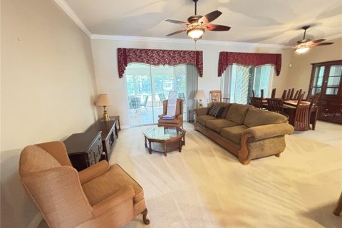 House in San Antonio, Florida 3 bedrooms, 164.62 sq.m. № 1866109 - photo 9