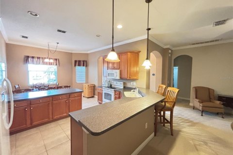 House in San Antonio, Florida 3 bedrooms, 164.62 sq.m. № 1866109 - photo 7