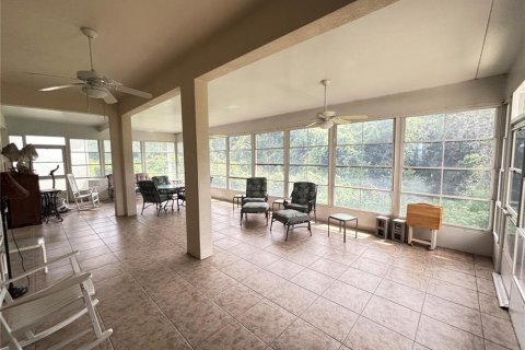 House in San Antonio, Florida 3 bedrooms, 164.62 sq.m. № 1866109 - photo 21