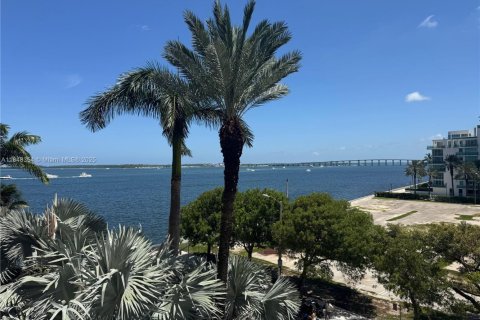 Снять в аренду квартиру в Майами, Флорида 1 спальня, 69.68м2, № 1848943 - фото 17