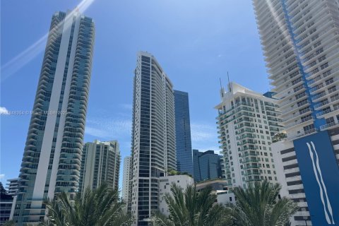 Снять в аренду квартиру в Майами, Флорида 1 спальня, 69.68м2, № 1848943 - фото 19