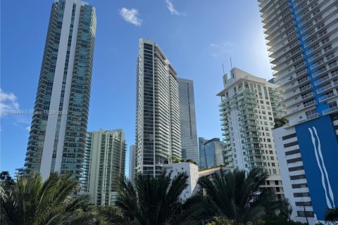 Снять в аренду квартиру в Майами, Флорида 1 спальня, 69.68м2, № 1848943 - фото 23