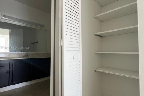 Appartement à louer à North Miami, Floride: 1 chambre, 74.97 m2 № 2042271 - photo 10