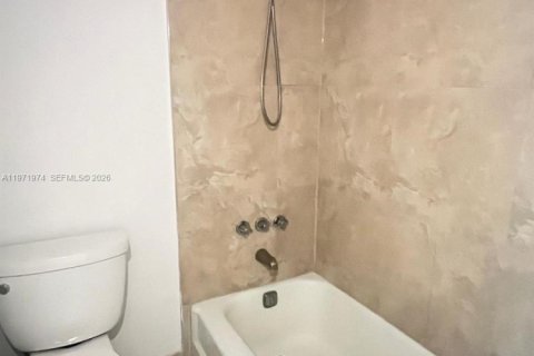 Appartement à louer à North Miami, Floride: 1 chambre, 74.97 m2 № 2042271 - photo 11