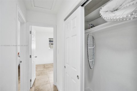 Villa ou maison à vendre à Pompano Beach, Floride: 3 chambres, 121.52 m2 № 1858828 - photo 18
