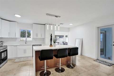 Villa ou maison à vendre à Pompano Beach, Floride: 3 chambres, 121.52 m2 № 1858828 - photo 6