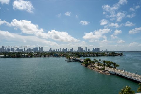 Condominio en venta en Miami Beach, Florida, 2 dormitorios, 128.3 m2 № 1982560 - foto 17