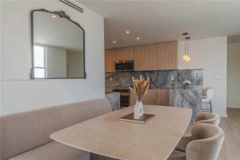 Condominio en venta en Miami Beach, Florida, 2 dormitorios, 128.3 m2 № 1982560 - foto 22