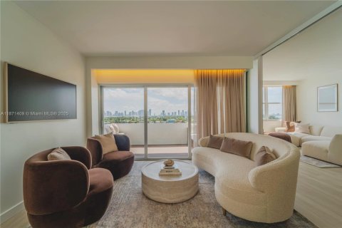 Condominio en venta en Miami Beach, Florida, 2 dormitorios, 128.3 m2 № 1982560 - foto 3