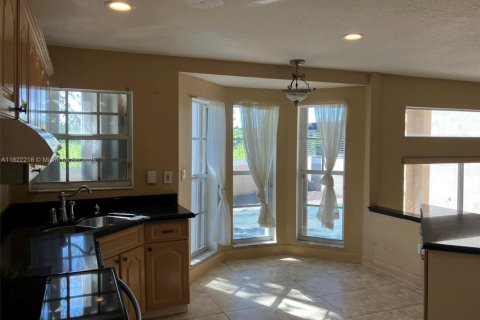 Villa ou maison à vendre à Miami, Floride: 4 chambres, 222.87 m2 № 1785704 - photo 6