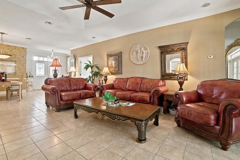 House in Leesburg, Florida 3 bedrooms, 183.57 sq.m. № 2205466 - photo 22