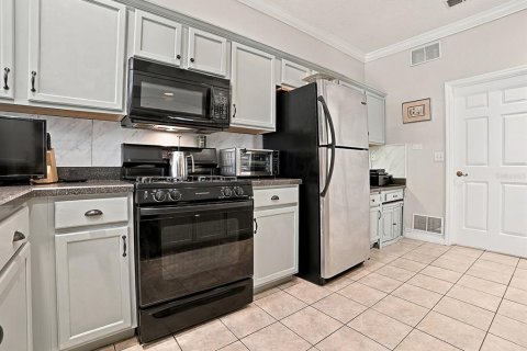 House in Leesburg, Florida 3 bedrooms, 183.57 sq.m. № 2205466 - photo 27