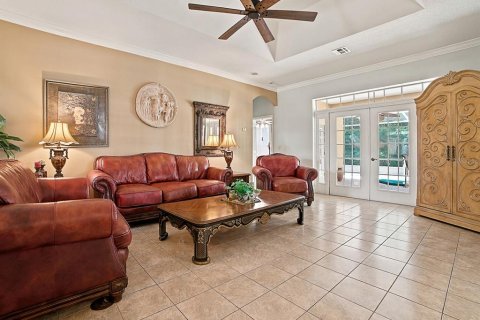 House in Leesburg, Florida 3 bedrooms, 183.57 sq.m. № 2205466 - photo 12
