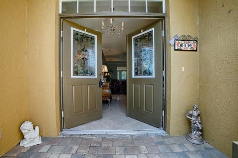 House in Leesburg, Florida 3 bedrooms, 183.57 sq.m. № 2205466 - photo 10