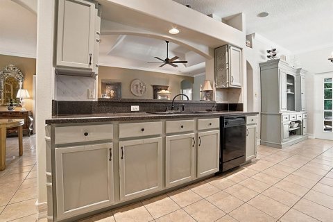 House in Leesburg, Florida 3 bedrooms, 183.57 sq.m. № 2205466 - photo 28