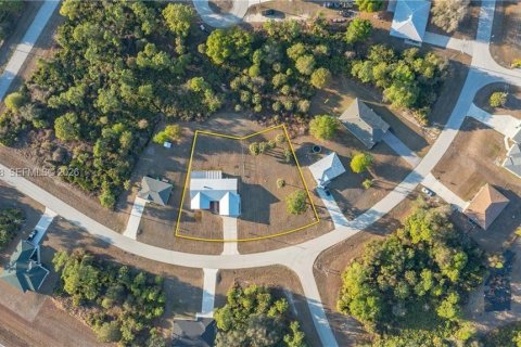 House in LaBelle, Florida 3 bedrooms № 2041844 - photo 27