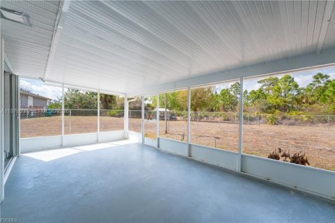 House in LaBelle, Florida 3 bedrooms № 2041844 - photo 19