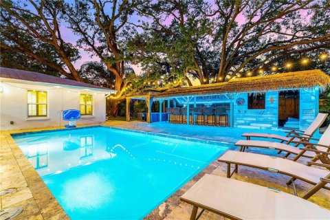 House in Sarasota, Florida 4 bedrooms, 209.22 sq.m. № 1721673 - photo 18