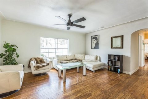Apartamento en alquiler en Saint Petersburg, Florida, 2 dormitorios, 92.9 m2 № 1824299 - foto 11