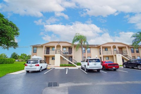 Condominio en alquiler en Boca Raton, Florida, 2 dormitorios, 84.73 m2 № 1981283 - foto 29