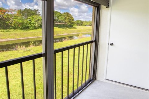 Condominio en alquiler en Boca Raton, Florida, 2 dormitorios, 84.73 m2 № 1981283 - foto 27