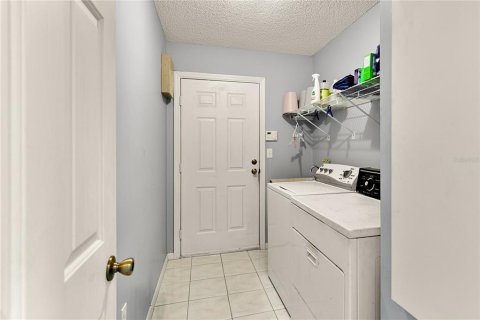 House in Summerfield, Florida 3 bedrooms, 150.5 sq.m. № 1670831 - photo 11