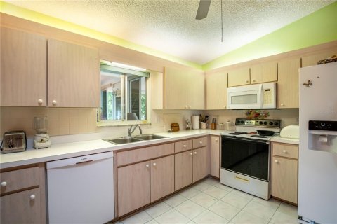 House in Summerfield, Florida 3 bedrooms, 150.5 sq.m. № 1670831 - photo 9