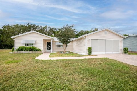 House in Summerfield, Florida 3 bedrooms, 150.5 sq.m. № 1670831 - photo 1