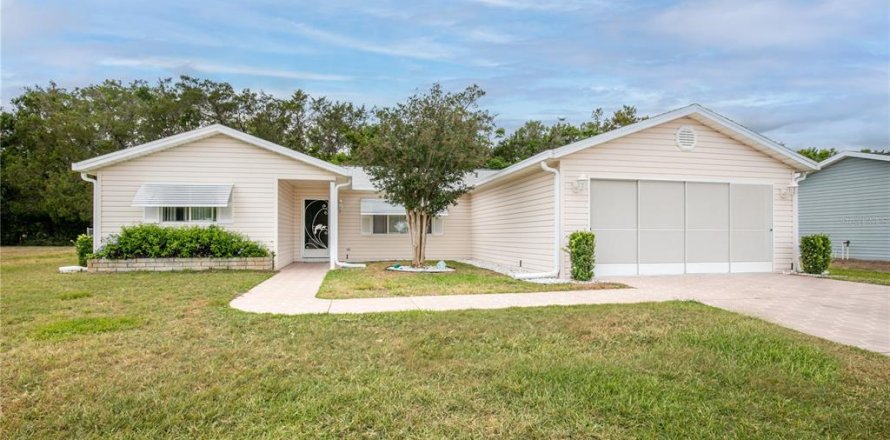 House in Summerfield, Florida 3 bedrooms, 150.5 sq.m. № 1670831