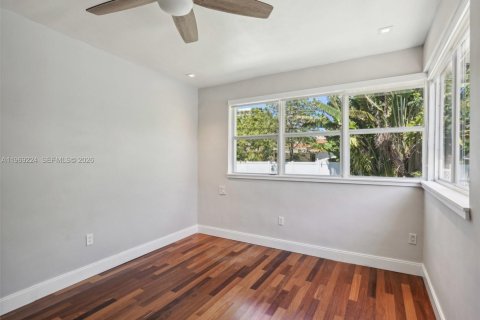 Купить виллу или дом в Серфсайд, Флорида 3 спальни, 116.78м2, № 2049634 - фото 20