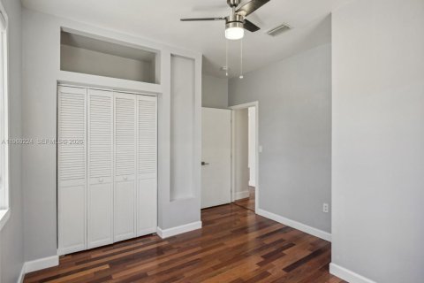 Купить виллу или дом в Серфсайд, Флорида 3 спальни, 116.78м2, № 2049634 - фото 16