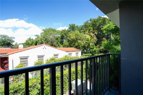 Apartment in Miami, Florida 2 bedrooms, 74.32 sq.m. № 1948250 - photo 5