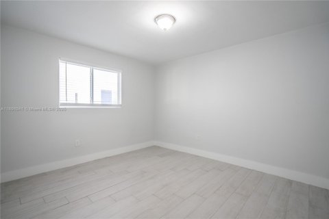 Apartment in Miami, Florida 2 bedrooms, 74.32 sq.m. № 1948250 - photo 10