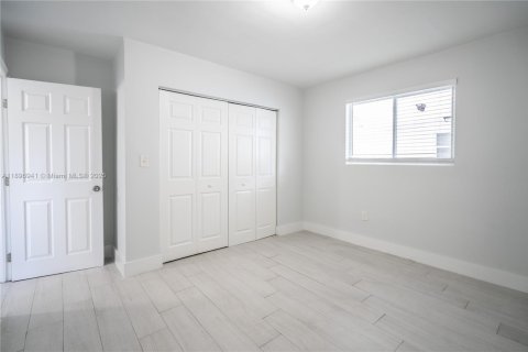 Apartment in Miami, Florida 2 bedrooms, 74.32 sq.m. № 1948250 - photo 11