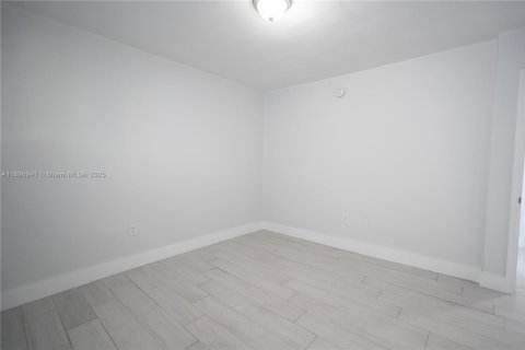 Apartment in Miami, Florida 2 bedrooms, 74.32 sq.m. № 1948250 - photo 13