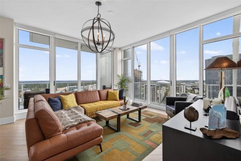 Condo in Saint Petersburg, Florida, 3 bedrooms  № 2240011 - photo 5