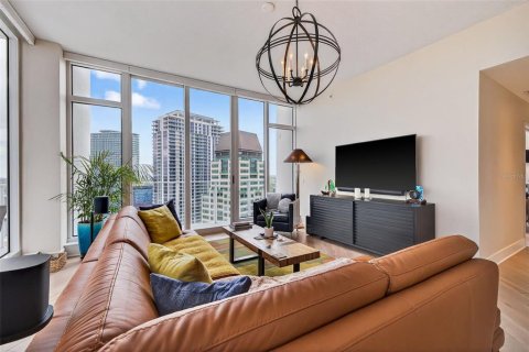 Condo in Saint Petersburg, Florida, 3 bedrooms  № 2240011 - photo 6
