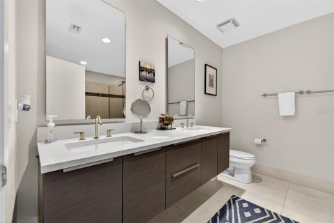 Condo in Saint Petersburg, Florida, 3 bedrooms  № 2240011 - photo 22