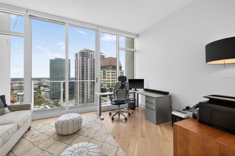 Condo in Saint Petersburg, Florida, 3 bedrooms  № 2240011 - photo 27