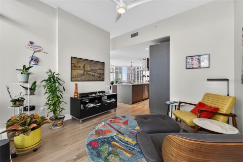 Condo in Saint Petersburg, Florida, 3 bedrooms  № 2240011 - photo 18